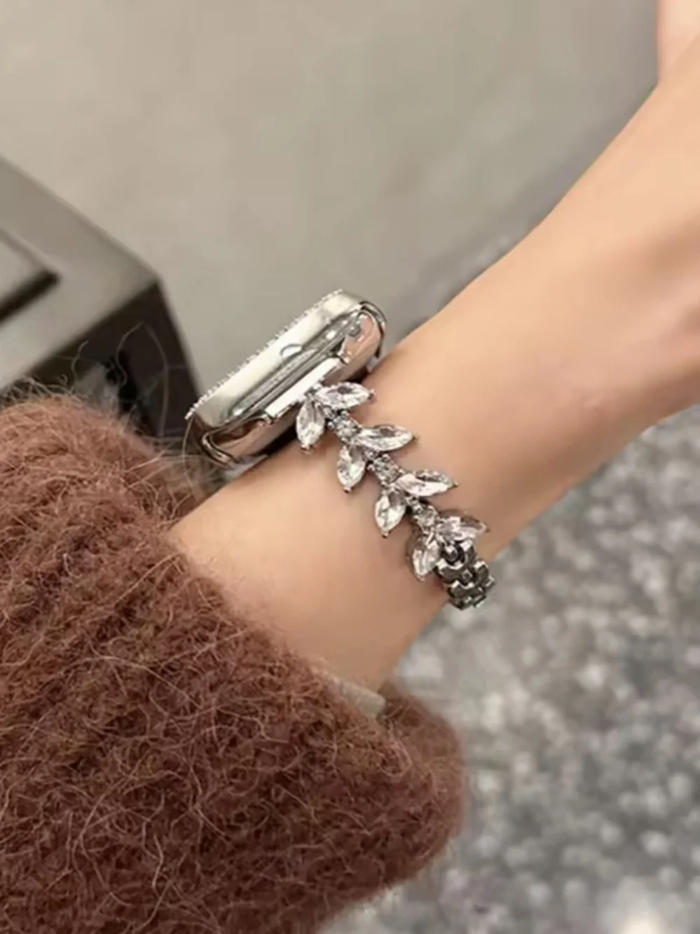 Rhinestone Leaf Link Apple Watch Bracelet Band 38-49mm